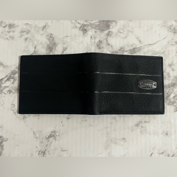 NEW Levi’s RFID Bi-Fold Leather Wallet - Picture 6 of 9